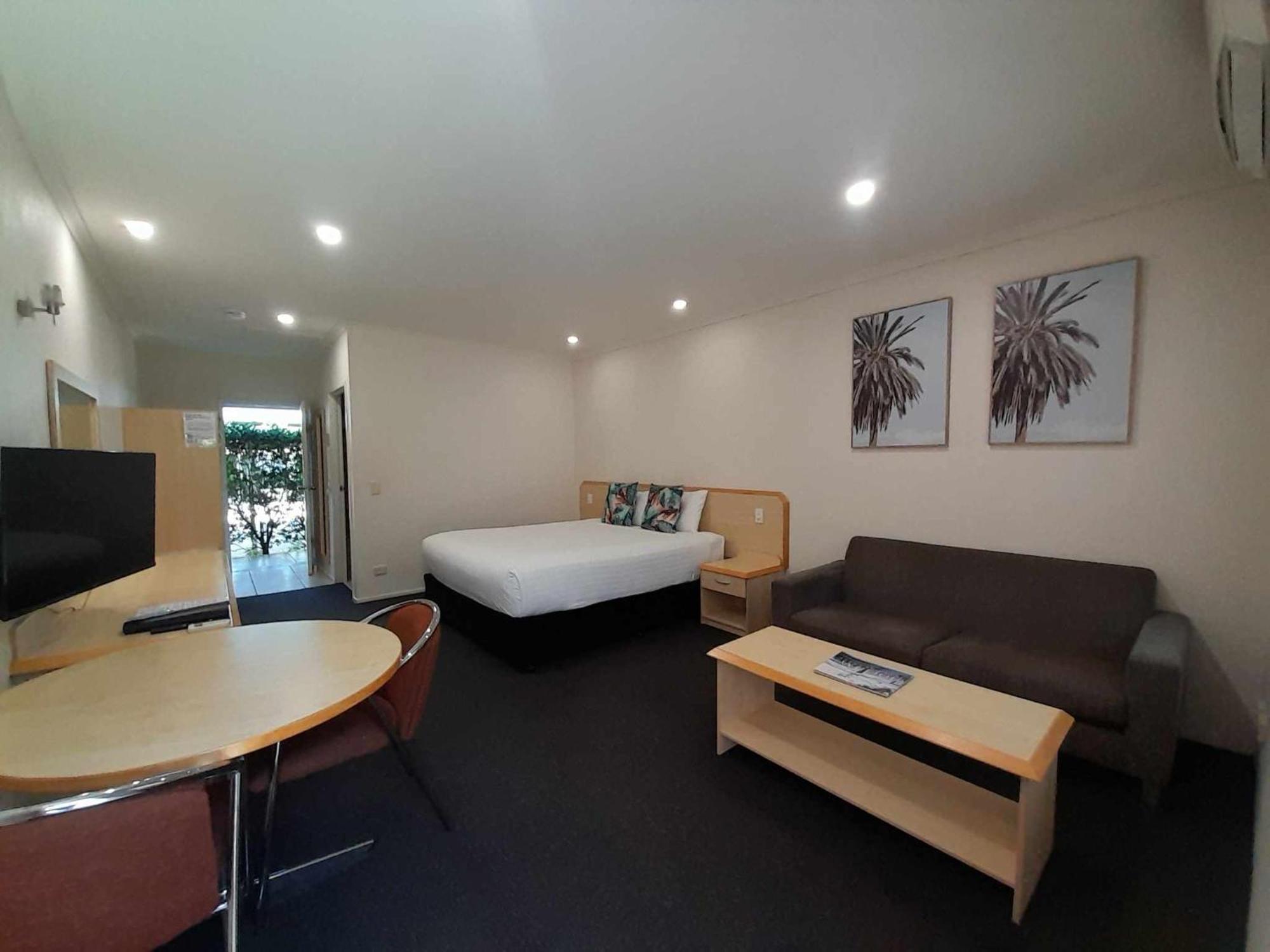 红桥汽车旅馆 Woombye 外观 照片