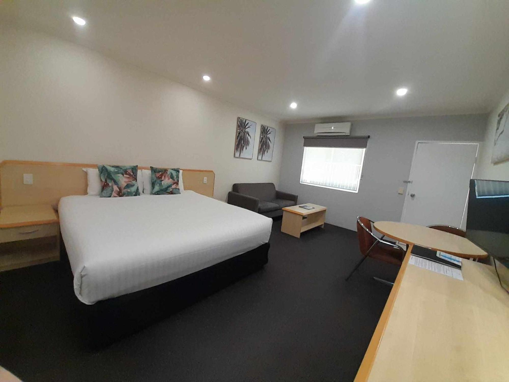 红桥汽车旅馆 Woombye 外观 照片