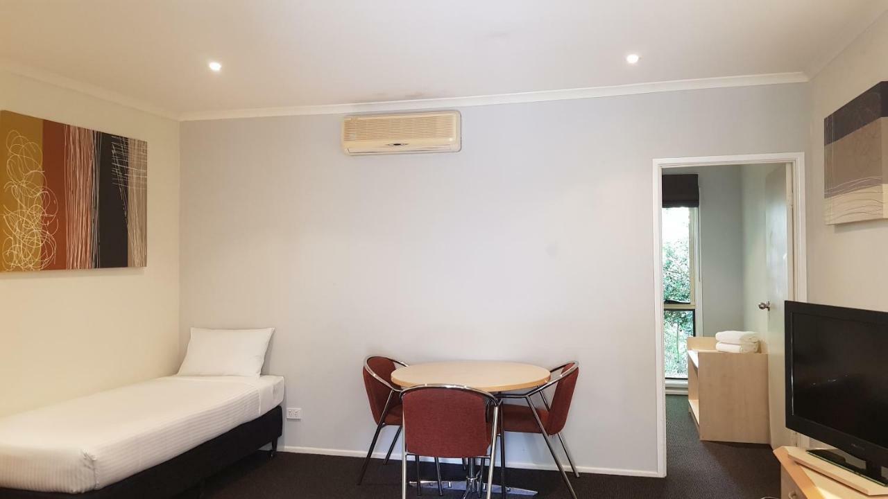 红桥汽车旅馆 Woombye 外观 照片
